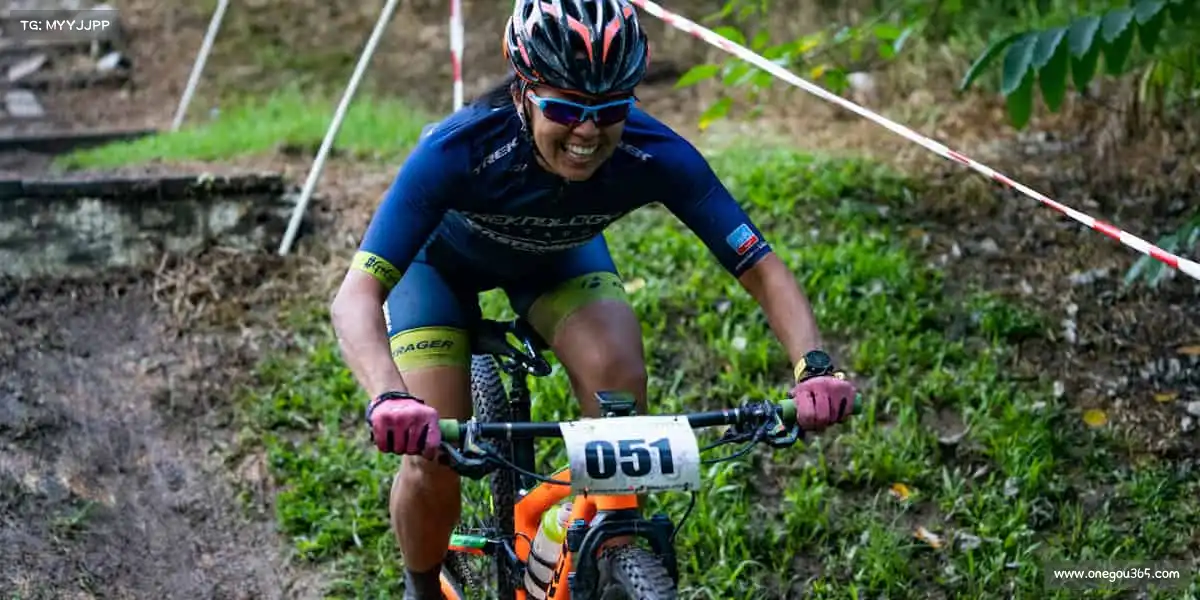 星空电竞🥊拳头握紧的是信念，挥出的是热爱 —— 这里，为每一份拼搏喝彩！